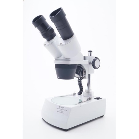 Microscopio 40 ingrandimenti