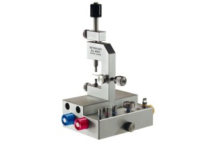 Utensile stringi chausses multiuso