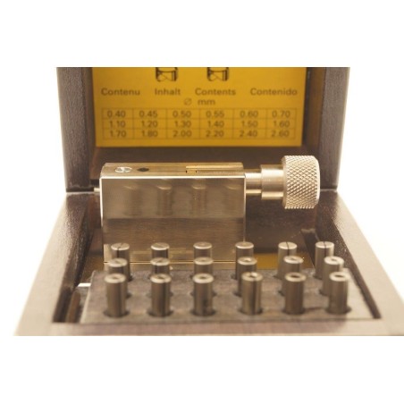 Utensile per stringere sfere e corone