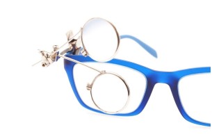 Lente doppia in metallo