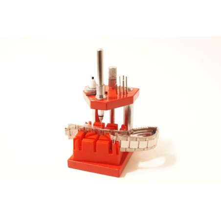 Utensile per spernare bracciali con tasselli