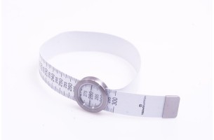 Centimetro per misurare gira polso