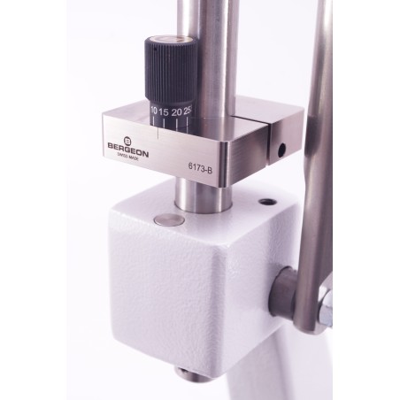 Blocco di regolazione micrometrica