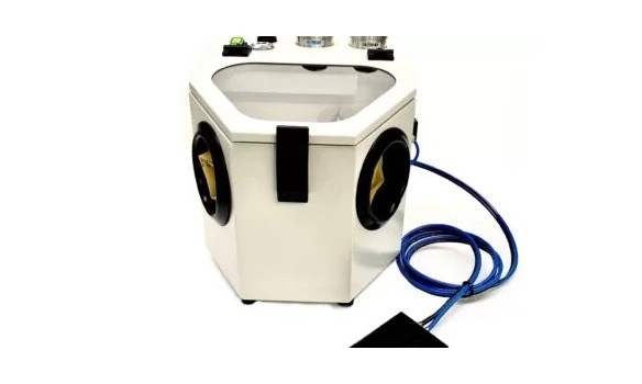 Sabbiatrice a tre moduli